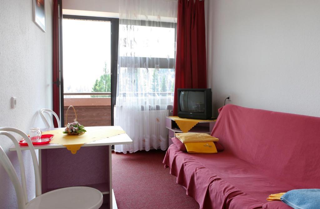 Perelka Natura Tour Hotel Cisna Exterior photo